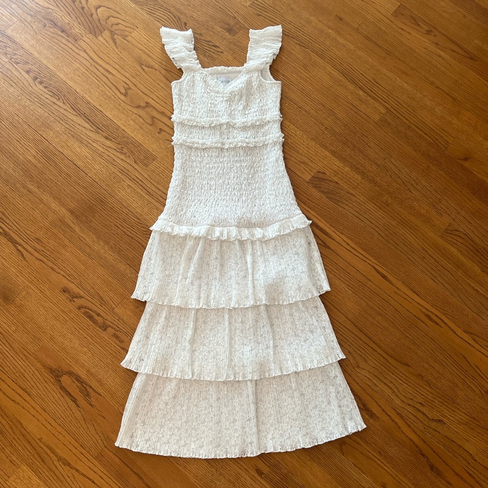 White eyelet stretchy dress!